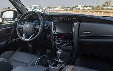 Toyota Fortuner II, 2026 год, 4 811 000 рублей, 16 фотография