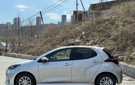 Toyota Yaris, 2020 год, 1 000 000 рублей, 10 фотография