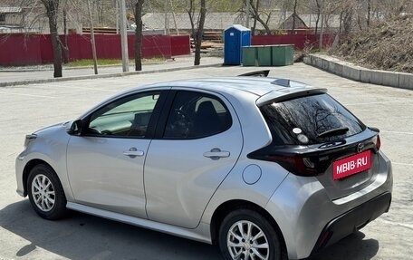 Toyota Yaris, 2020 год, 1 000 000 рублей, 7 фотография