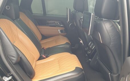 Land Rover Range Rover IV рестайлинг, 2018 год, 8 000 000 рублей, 24 фотография