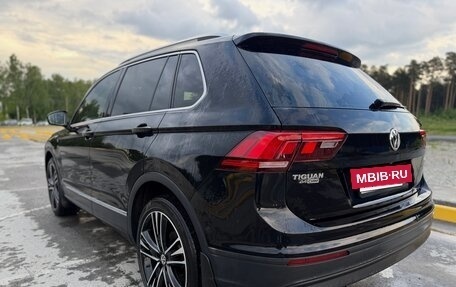Volkswagen Tiguan II, 2017 год, 2 300 000 рублей, 8 фотография