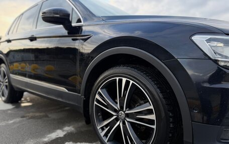 Volkswagen Tiguan II, 2017 год, 2 300 000 рублей, 17 фотография