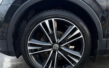 Volkswagen Tiguan II, 2017 год, 2 300 000 рублей, 15 фотография