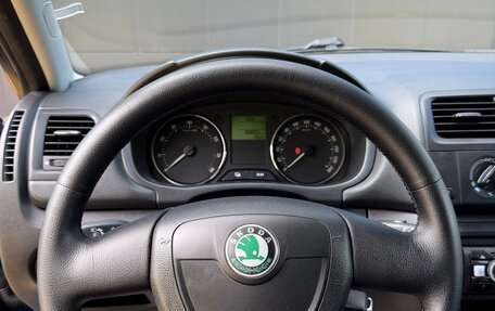 Skoda Fabia II, 2010 год, 530 000 рублей, 38 фотография