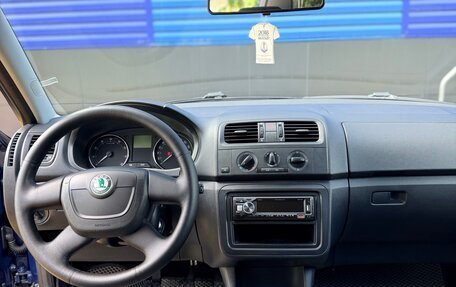 Skoda Fabia II, 2010 год, 530 000 рублей, 33 фотография