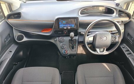 Toyota Sienta II, 2019 год, 1 350 000 рублей, 10 фотография