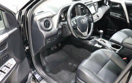 Toyota RAV4, 2017 год, 2 530 000 рублей, 17 фотография