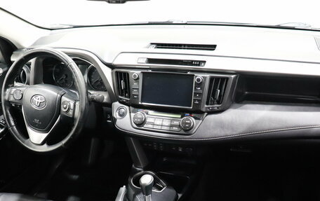 Toyota RAV4, 2017 год, 2 530 000 рублей, 14 фотография