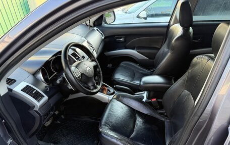 Mitsubishi Outlander III рестайлинг 3, 2007 год, 900 000 рублей, 4 фотография