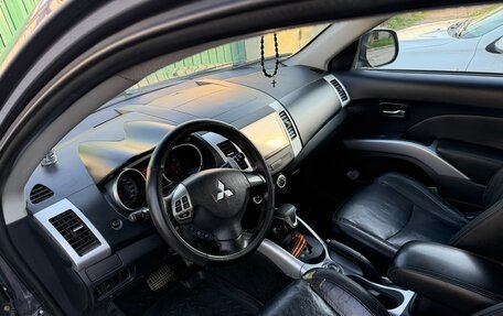 Mitsubishi Outlander III рестайлинг 3, 2007 год, 900 000 рублей, 12 фотография
