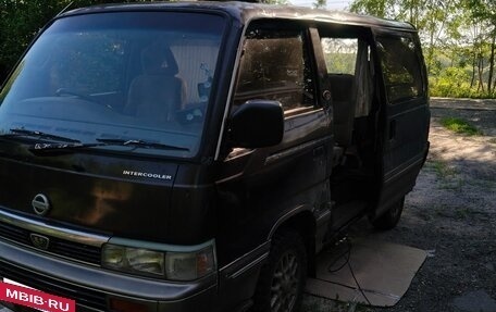 Nissan Caravan III, 1993 год, 350 000 рублей, 2 фотография