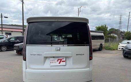 Honda Stepwgn, 2022 год, 2 250 000 рублей, 6 фотография