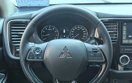Mitsubishi Outlander III рестайлинг 3, 2022 год, 1 790 003 рублей, 7 фотография