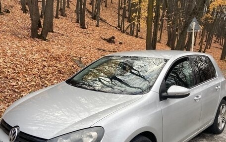 Volkswagen Golf VI, 2011 год, 815 000 рублей, 1 фотография