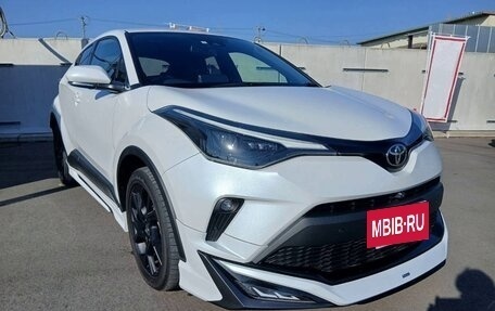 Toyota C-HR I рестайлинг, 2023 год, 1 880 000 рублей, 3 фотография