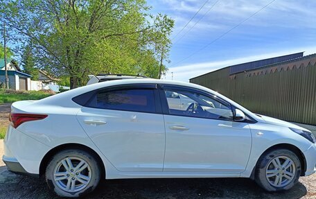 Hyundai Solaris II рестайлинг, 2020 год, 1 550 000 рублей, 4 фотография