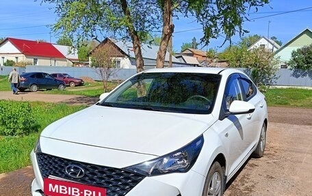 Hyundai Solaris II рестайлинг, 2020 год, 1 550 000 рублей, 17 фотография