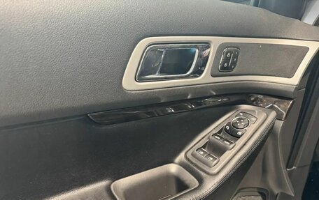 Ford Explorer VI, 2012 год, 1 899 000 рублей, 14 фотография