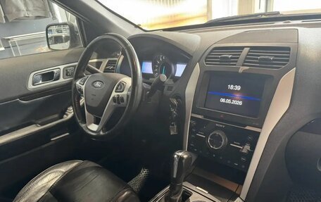 Ford Explorer VI, 2012 год, 1 899 000 рублей, 24 фотография