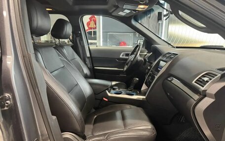 Ford Explorer VI, 2012 год, 1 899 000 рублей, 23 фотография