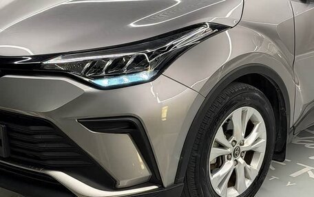 Toyota C-HR I рестайлинг, 2022 год, 1 630 000 рублей, 3 фотография