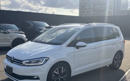 Volkswagen Sharan II, 2020 год, 1 392 000 рублей, 3 фотография