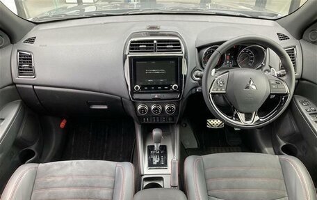 Mitsubishi RVR III рестайлинг, 2022 год, 1 312 000 рублей, 8 фотография