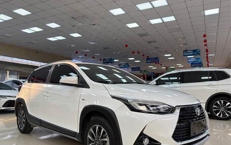 Toyota Yaris XP150 рестайлинг, 2022 год, 1 197 009 рублей, 1 фотография