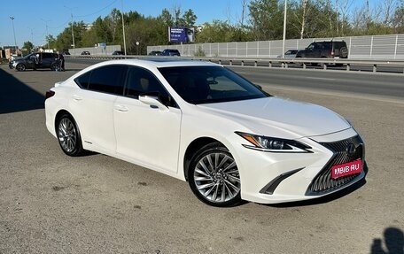 Lexus ES VII, 2021 год, 4 215 000 рублей, 1 фотография