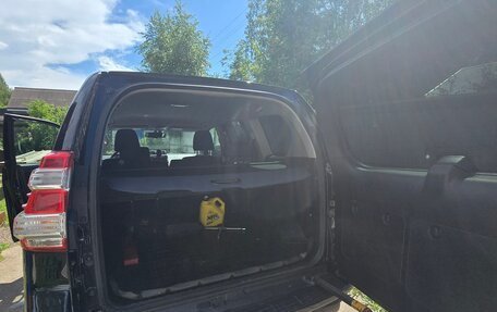 Toyota Land Cruiser Prado 150 рестайлинг 2, 2014 год, 3 120 000 рублей, 8 фотография