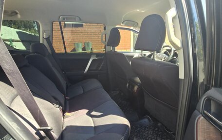 Toyota Land Cruiser Prado 150 рестайлинг 2, 2014 год, 3 120 000 рублей, 10 фотография