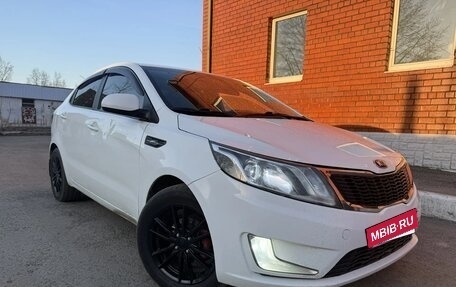 KIA Rio III рестайлинг, 2013 год, 845 000 рублей, 2 фотография