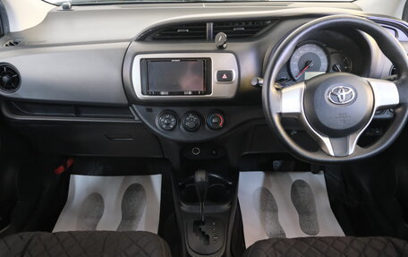 Toyota Vitz, 2016 год, 1 129 000 рублей, 12 фотография
