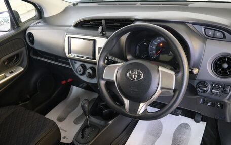 Toyota Vitz, 2016 год, 1 129 000 рублей, 9 фотография