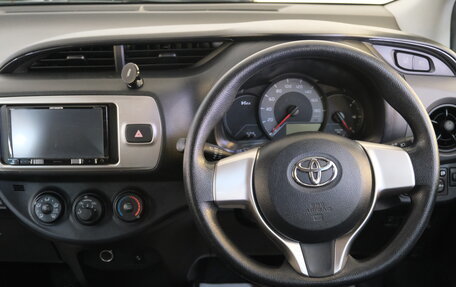 Toyota Vitz, 2016 год, 1 129 000 рублей, 10 фотография