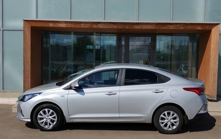 Hyundai Solaris II рестайлинг, 2021 год, 1 690 000 рублей, 4 фотография