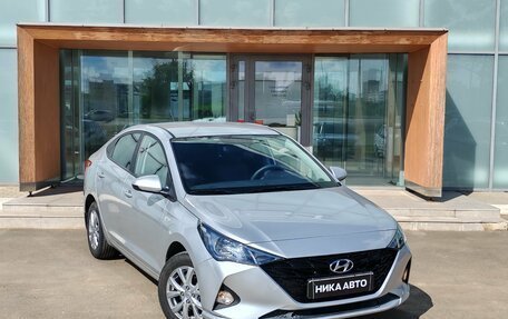 Hyundai Solaris II рестайлинг, 2021 год, 1 690 000 рублей, 3 фотография