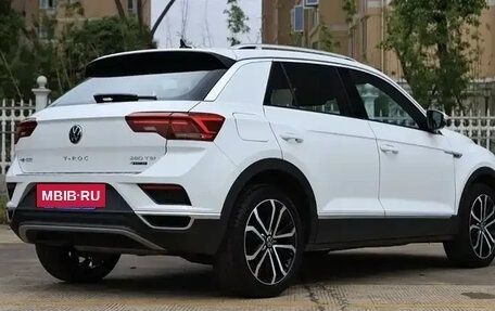 Volkswagen T-Roc I, 2022 год, 1 800 002 рублей, 6 фотография