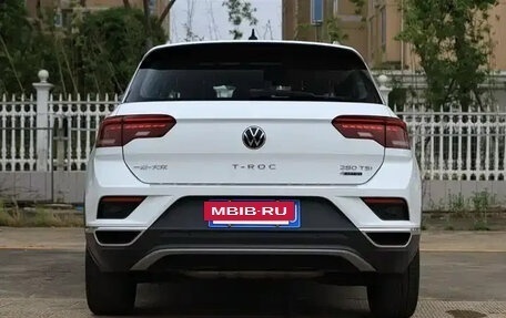 Volkswagen T-Roc I, 2022 год, 1 800 002 рублей, 5 фотография