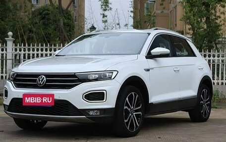 Volkswagen T-Roc I, 2022 год, 1 800 002 рублей, 19 фотография
