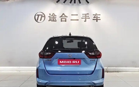 Honda Fit, 2022 год, 1 030 000 рублей, 4 фотография