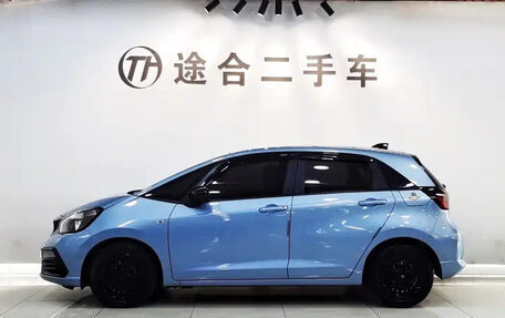 Honda Fit, 2022 год, 1 030 000 рублей, 6 фотография