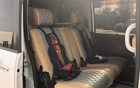 Nissan Serena IV, 2011 год, 1 200 000 рублей, 7 фотография