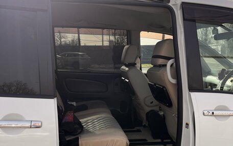 Nissan Serena IV, 2011 год, 1 200 000 рублей, 5 фотография
