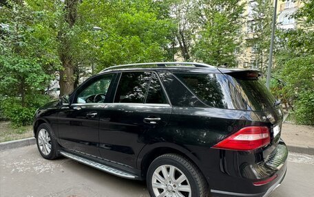 Mercedes-Benz M-Класс, 2015 год, 2 500 000 рублей, 3 фотография