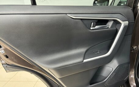 Toyota RAV4, 2020 год, 3 200 000 рублей, 17 фотография