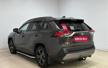 Toyota RAV4, 2020 год, 3 200 000 рублей, 8 фотография