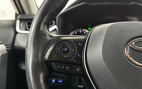 Toyota RAV4, 2020 год, 3 200 000 рублей, 25 фотография