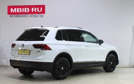 Volkswagen Tiguan II, 2018 год, 2 059 000 рублей, 2 фотография