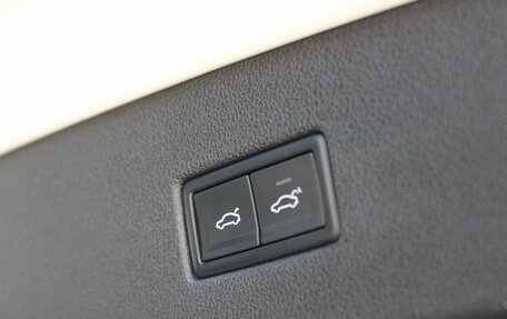 Volkswagen Tiguan II, 2018 год, 2 059 000 рублей, 37 фотография